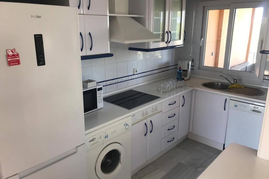 Precioso Apartamento Muy Cerca De La Playa Chiclana de la Frontera Bagian luar foto