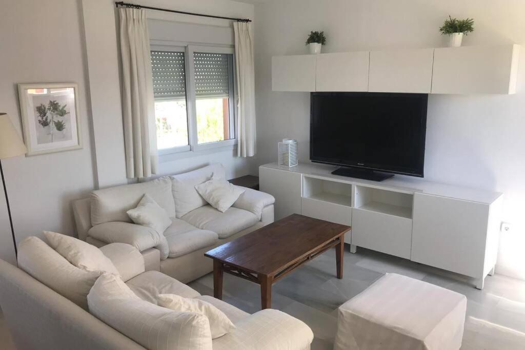 Precioso Apartamento Muy Cerca De La Playa Chiclana de la Frontera Bagian luar foto