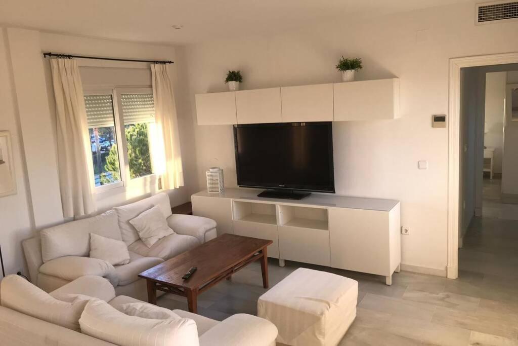 Precioso Apartamento Muy Cerca De La Playa Chiclana de la Frontera Bagian luar foto